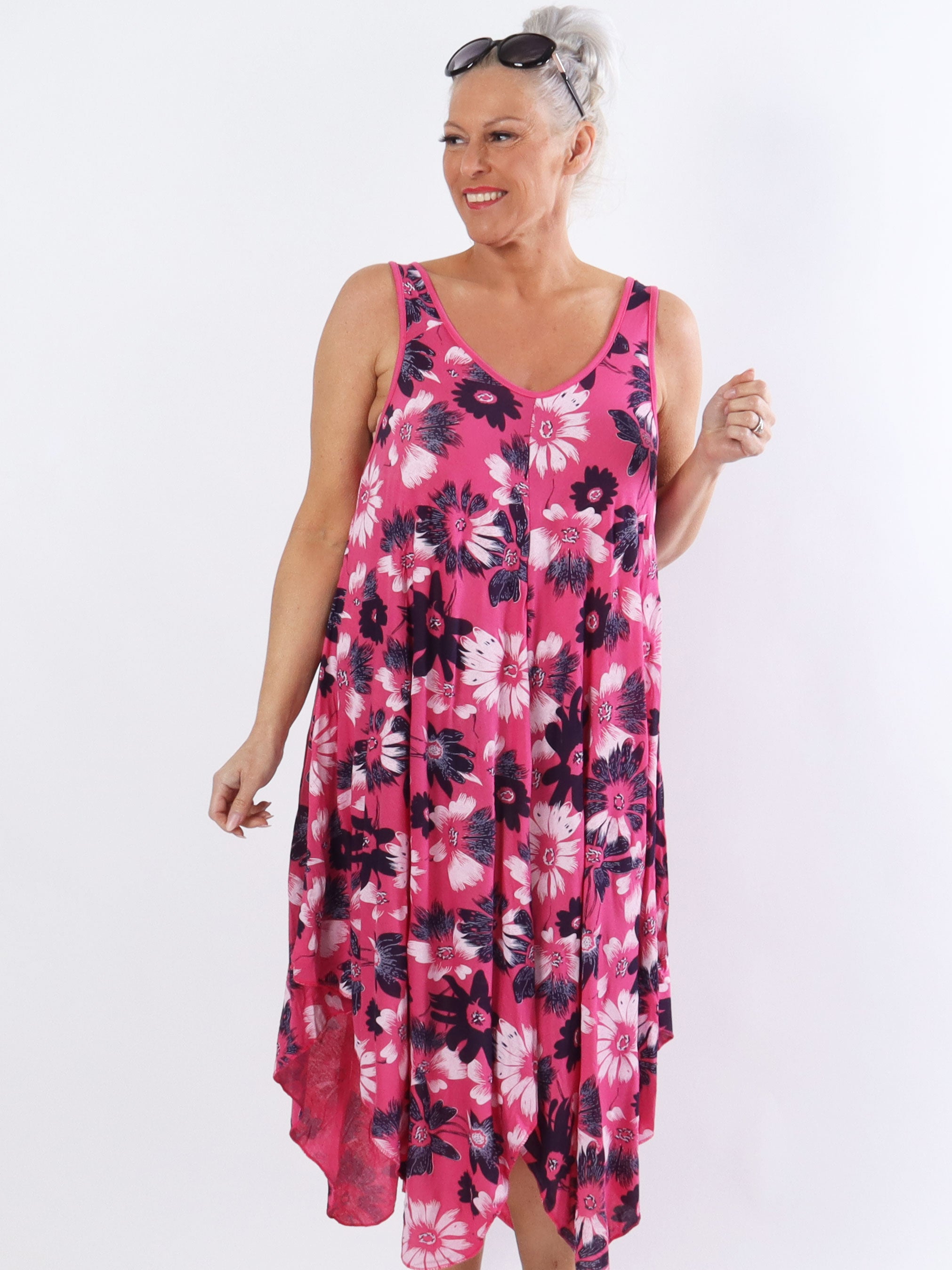 Blair - Luftig plus size kjole i viskose med blomsterprint